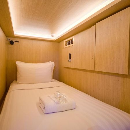 Cube Boutique Capsule Hotel At Kampong Glam Сінгапур Екстер'єр фото